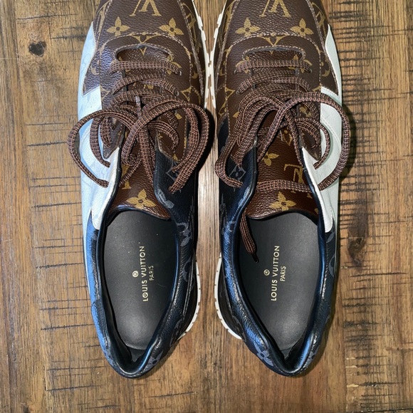 Size 10.5 (US) • Louis Vuitton Monogram Run Away Sneaker • VNDS • Pre-Owned. • - Picture 7 of 16